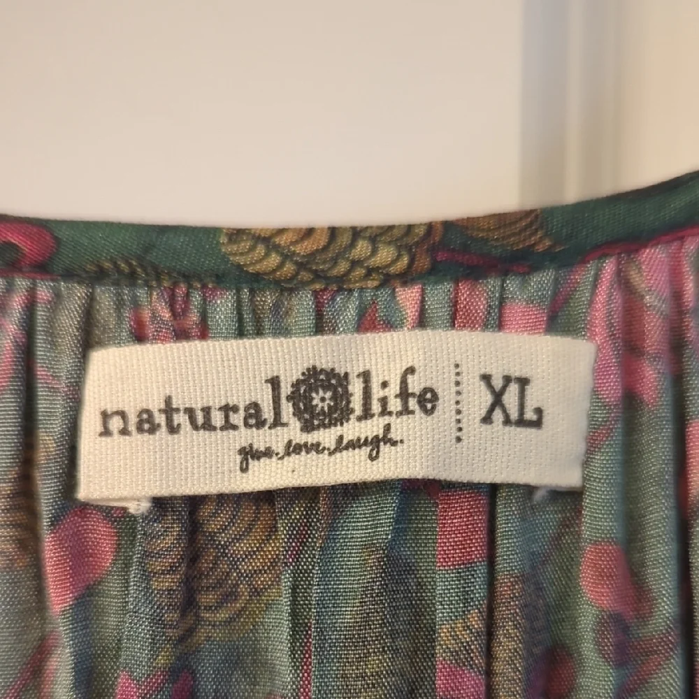 NATURAL LIFE Green Maxi Dress with Pink Floral Print - Picture 2 of 10